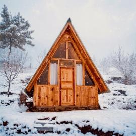 Hima 360, A Frame Cabin, Panaromic Sainj Valley Views, Bhatkanda, hotel a Sainj
