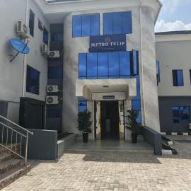 Metro Tulip Apartment Hotel & Suites – hotel w mieście Akobo