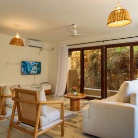 Luxury sandy shore apartments, hotelli kohteessa Kikambala