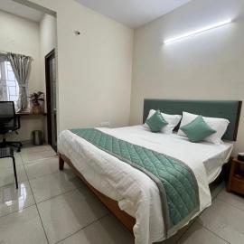 GK STAYS Rooms at Hennur Road