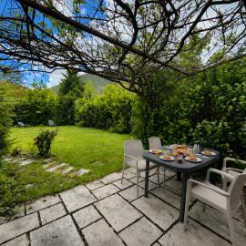 Studio charme avec terrasse à Castellane !