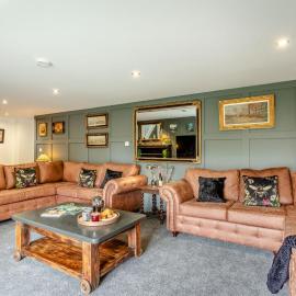 6 Bed in Holsworthy oc-s41430