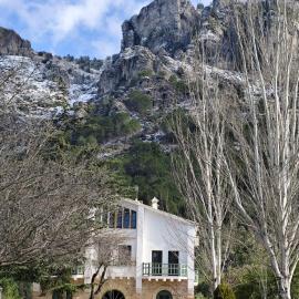 Riogazas Hostería de Montaña, hotel u gradu Kasorla