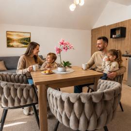Resort EDEN - domki, pokoje, apartamenty, sauna, jacuzzi, готель у місті Ястшембя-Гура