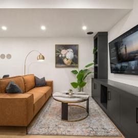 Luxury Guest Suite on Shaganappi