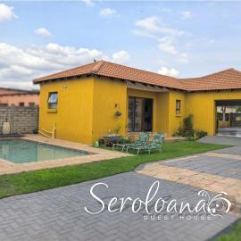 Seroloana Guest House, hotel u gradu Rustenburg