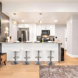 Modern Tulsa Stay Near BOK Balcony Gym Access Pet-Friendly