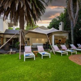 African Rock Hotel & Spa -"Relaxed Exclusivity", hôtel à Kempton Park