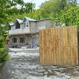 Адами Драхт, Hotel in Garni