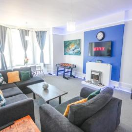 Spacious 2 Bedroom Apt, hotel v destinácii Folkestone