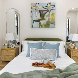 Boston Charm 2BR2BTH / 8 Minutes to Boston, hotel v destinácii Somerville
