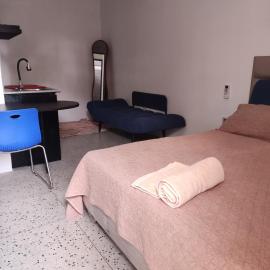 Alojamiento con balcón en La Soledad, hotel in Maracay