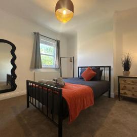Recently Renovated 2 Bedroom Home In Stoke on Trent
