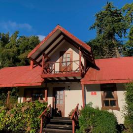Cabañas El Nuevo Cimarrón – hotel w mieście Puerto Varas