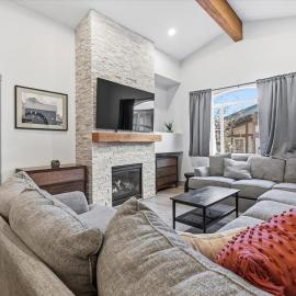 Zermatt Villa 3014 - 2 Bedroom 2 Bath Full Kitchen with Resort Amenities, hotel en Midway
