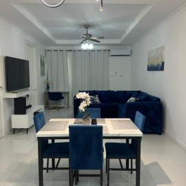 Tranquility Haven Penthouse, hotel a Kingston