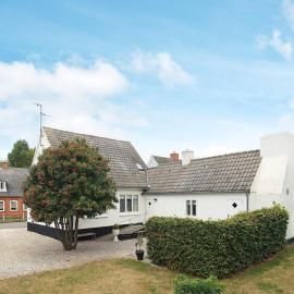 8 person holiday home in Bagenkop-By Traum