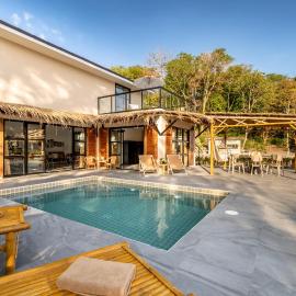 Manao Pool Villa 17 - 5 Mins Walk To The Beach, hotel u gradu Ko Lanta