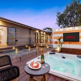 Zen Haven with Sauna & Spa
