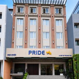 Pride Elite Raipur، فندق في رايبور