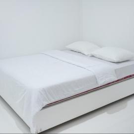 Getrudis Sita Guesthouse - 5 Min Walk to Airport, hotel in Labuan Bajo