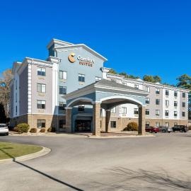 Comfort Suites Sanford, מלון בסנפורד