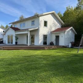 Exclusive and luxurious villa with a view of nature
