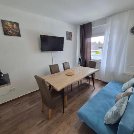 Business Apartment für Firmen und Monteure mit Privatparkplätze, hotel di Bedburg