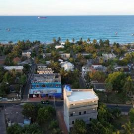 RR complex, hotel in Trincomalee