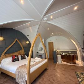 Badger at Owlet Hideaway - with Hot Tub, near York