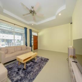 Nan's 2 Bedroom House