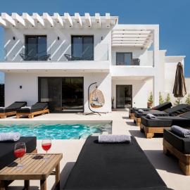 Villa Dreamscape - Elegant Stay with Private Pool by Villa Mana Gers, מלון בפלאנוס