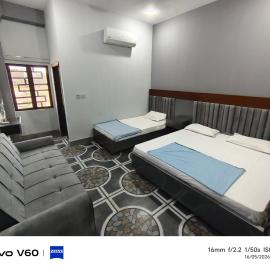 Al Qadir Residence, hotel em Multan