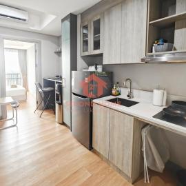 Luxury 1BR Fatmawati CC Apt Pool, Gym, Wi-Fi