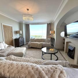 Seafront Family home with Ground floor bedroom