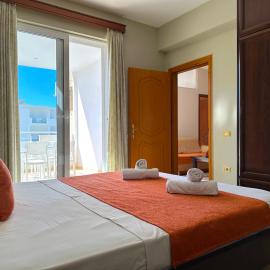 Spacious and central 2Bedroom APT with sea view