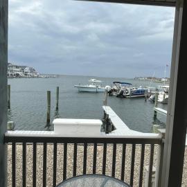 Bayfront Condo with unbelievable sunsets!, hotel a Seaside Heights
