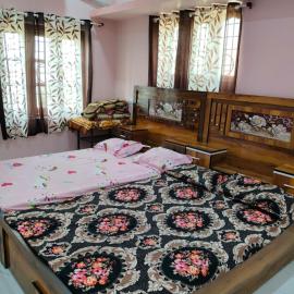 Swami's Yatri nivas, hotel in Akalkot