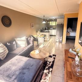 2 Bedrooom Self Catering Unit, East London, 5241, South Africa, KuGompo City, hotel in Dorchester Heights 