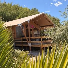 Glamping La Yurta nel Verde luxe ingerichte 6persoons Glamping tent, hotel in Torino di Sangro