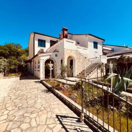 Casa Milano Krk, hotell sihtkohas Njivice