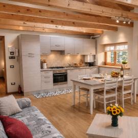 Dolomites Relax Fully Equipped Apartment & Private Parking