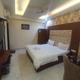 Taj Inn