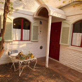 CASA MAIPÚ, acogedora y cerca de la Laguna, con pileta, hotel en Chascomús