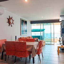 Departamento con vista al mar, piscina, jacuzzi y área BBQ: La Libertad'da bir otel