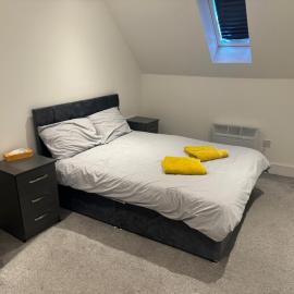Epsom High Street Apartment 9