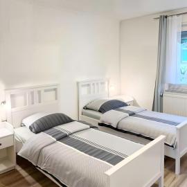 Düsseldorf Messe and Airport, 2-bedroom Apartment with Kitchen and Garden