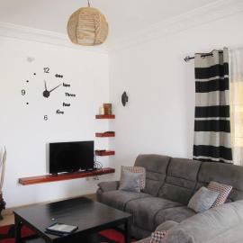 Cozy Apartment In Pk10 With Full Amenities, hotel a Agblangandan