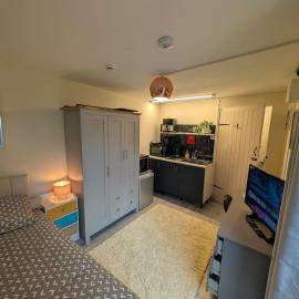 Private Studio Anex