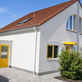 Bungalow in Breskens near Beach & Pool, hotel in Breskens